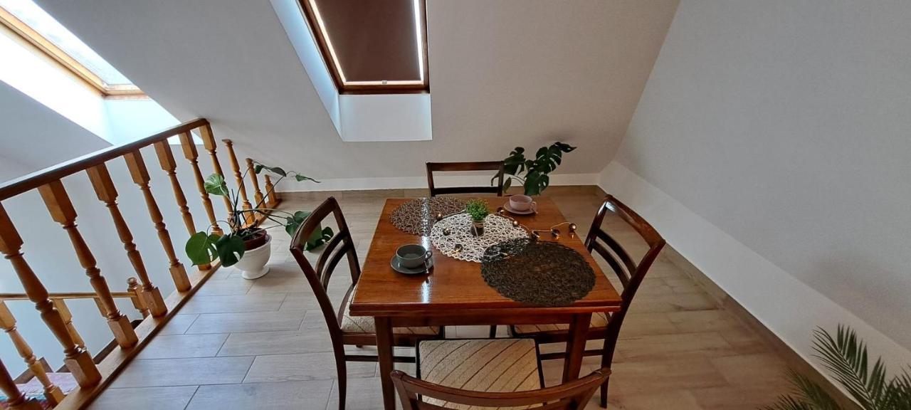 Babi Apartmanhaz Дьєнешдіаш Екстер'єр фото