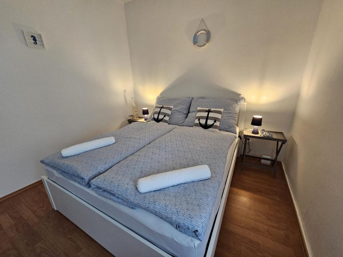 Babi Apartmanhaz Дьєнешдіаш Екстер'єр фото